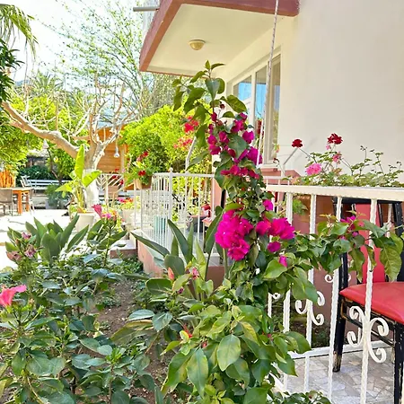 Cemils Guest House-3