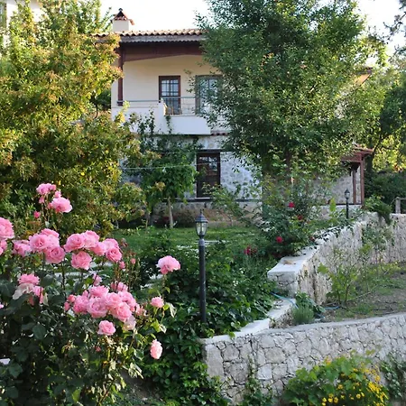 Kleo Cottages-3