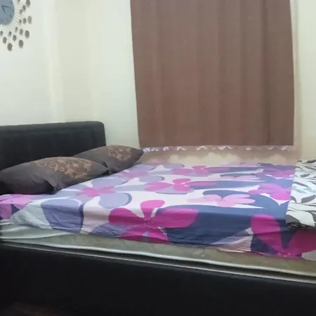 Be My Guest - Homestay Apartments Guest Houses Sleeping Rooms-3