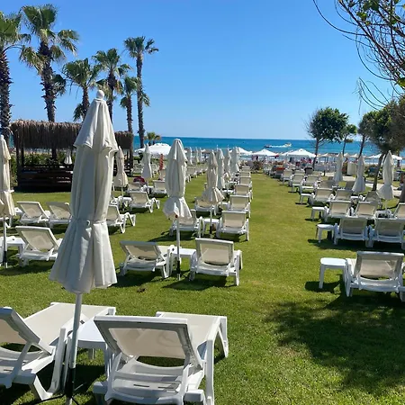 Side Meryam Suit Deluxe Hotel-2