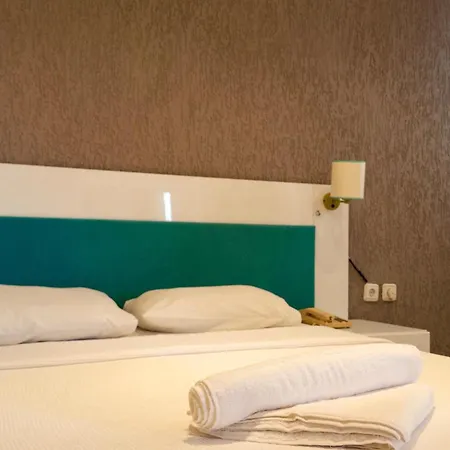 One More Day Hotel-3