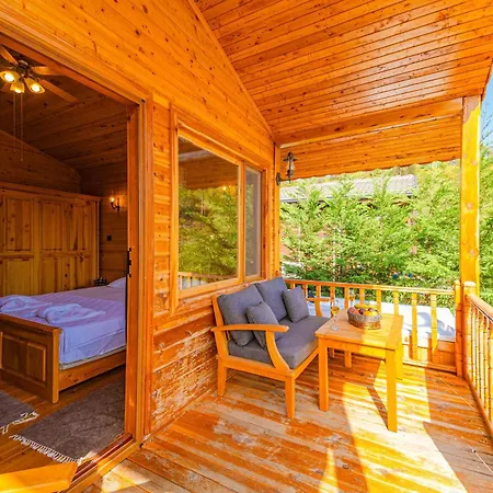 Blue Green Life Bungalow-2