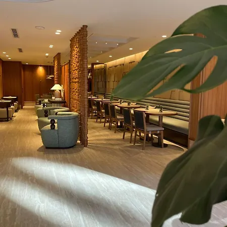 Housez Suites & Apartments Special Class-3