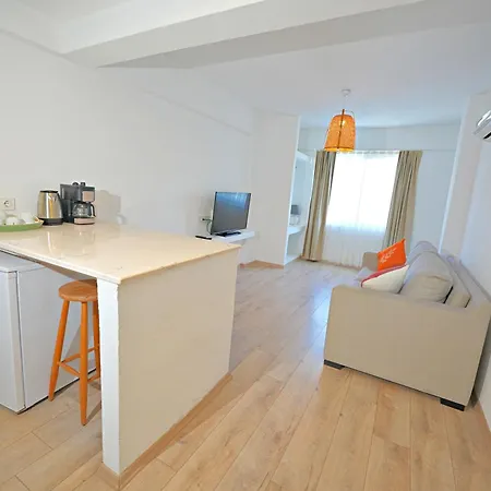 Aloha Suites-2