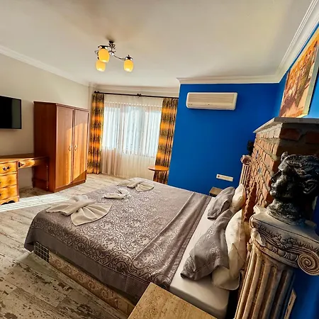 Rebetika Hotel & Bistro-2