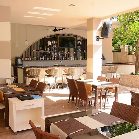 Almera Park Apart Hotel-2
