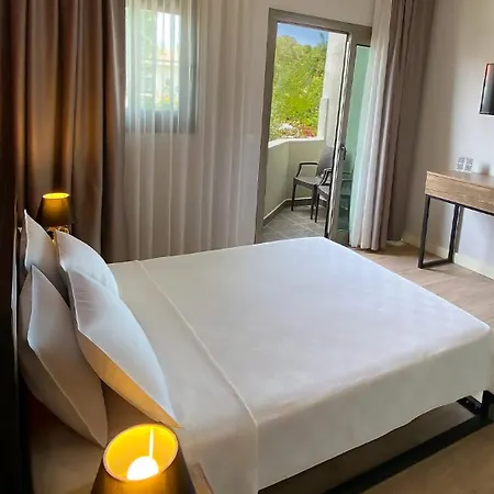 Sahil Otel-2