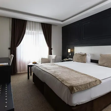 Bonjur Hotel Thermal & Wellness Club-3