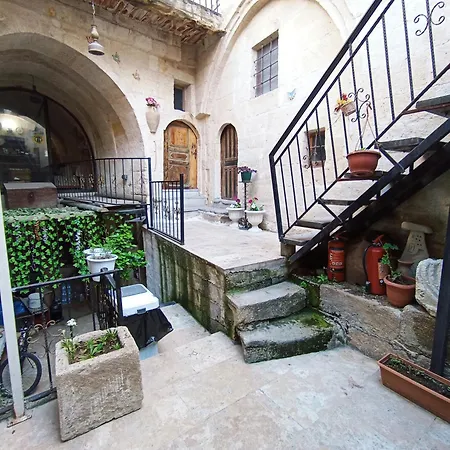 Sandık cave suites-2