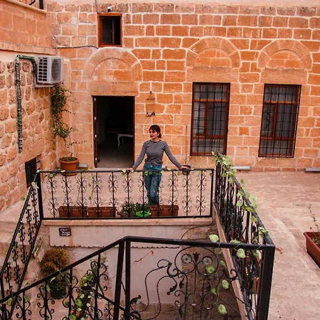 Mons Masius Hotel Teras-3