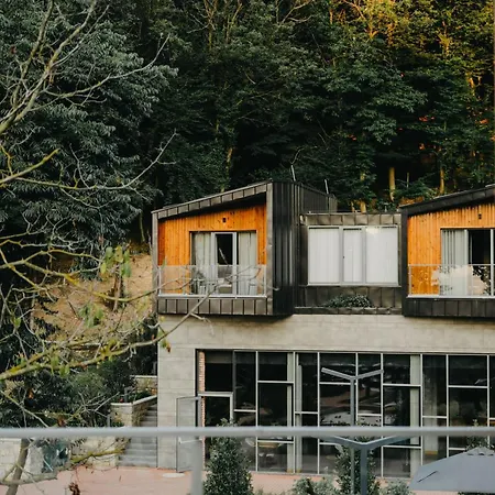 Melekona House-3