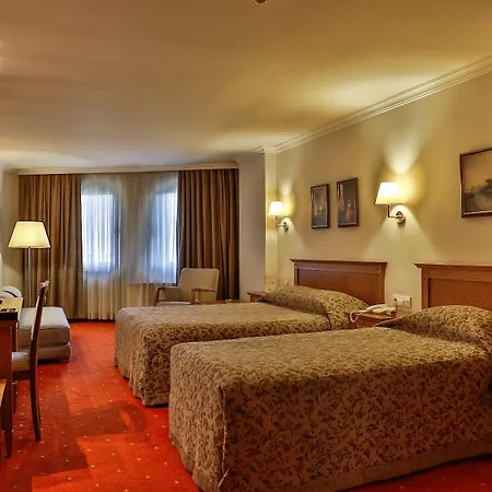 Central Hotel-2