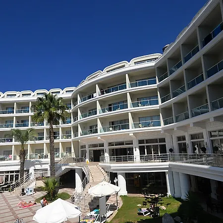 Pineta Park Deluxe Hotel-2