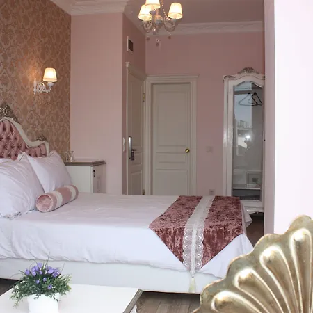 Romantic Hotel Istanbul-3