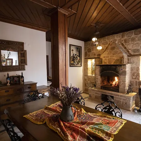 White Garden Hotel-Adult Only-3