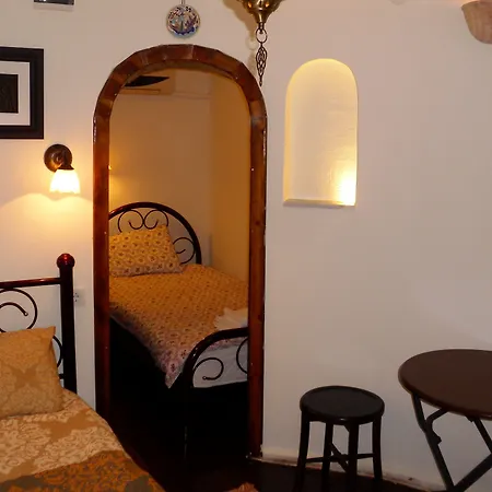 Akropolis Guest House-3