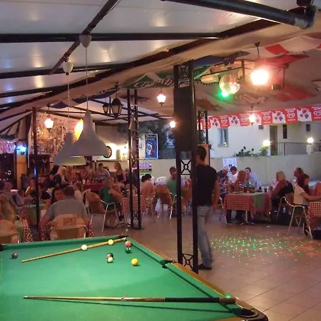 Club Sunset Apartments-3