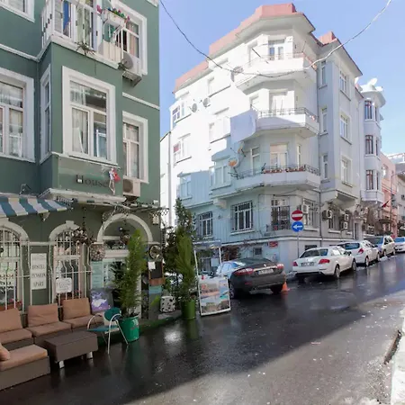 Taksim Hostel Green House Istanbul-3