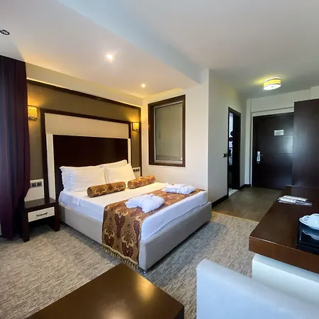 Lavin Hotel & Spa-2