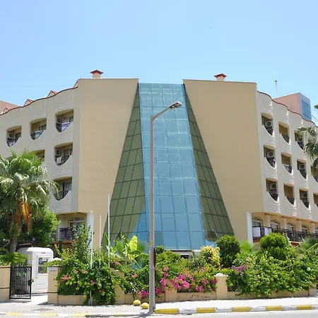Larissa Inn-2