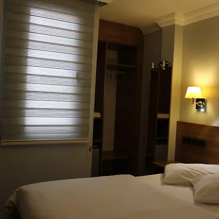 Nur Hotel-2