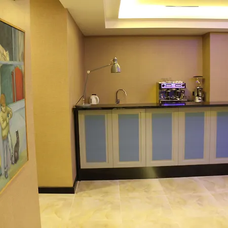 Airport Residence-2