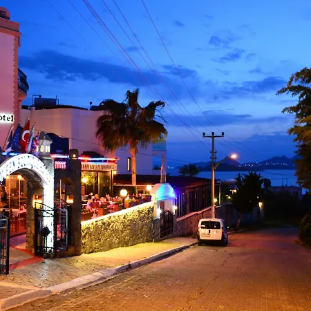 Queen Boutique Hotel-3