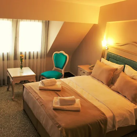 Vendome Hotel-3