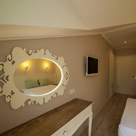 Majestic Hotel-3