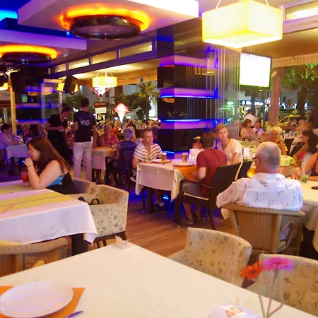 Delfino Boutique Apart Hotel-3