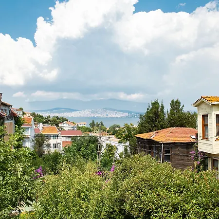 L'Isola Guesthouse (Adults Only)-2