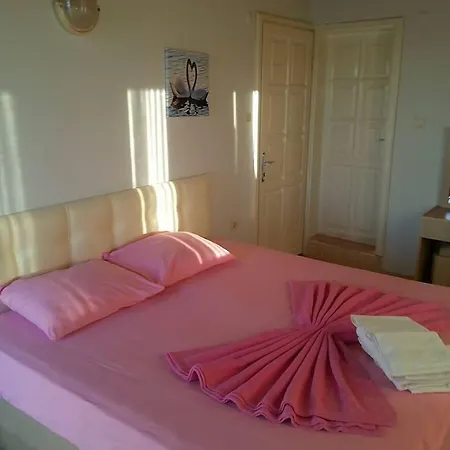 Yona Motel-2