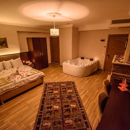 Hill River Hotel-2
