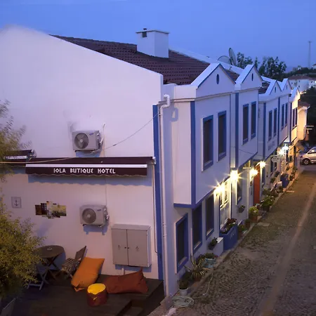 Iola Hotel-3