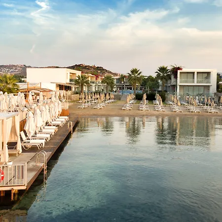 Lugga Boutique Hotel & Beach-2