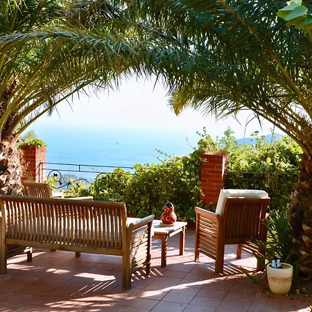 Villa Vino-2