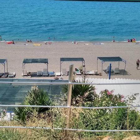 Mavi Cennet Camping Caravan-2