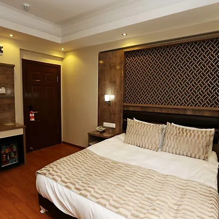 Vera Hotel-3