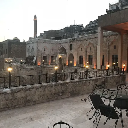 Kasr-I Abbas Hotel-3