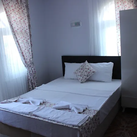 Shadow Hotel-2