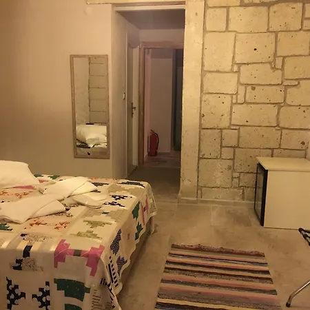 Ivy House Loca-2