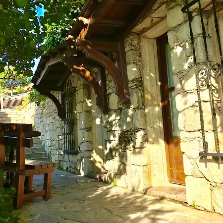 Ada Bacchus Hotel-3