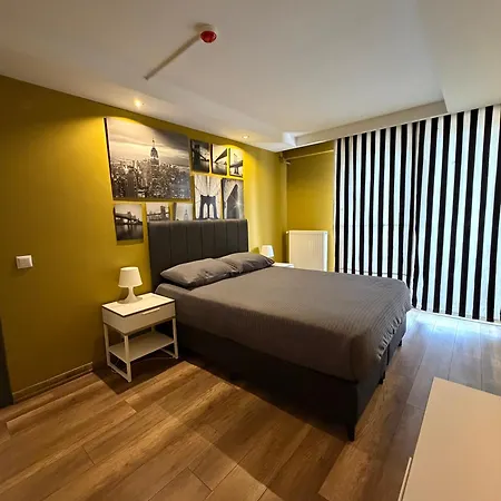 Deluxe Beach Residence-2