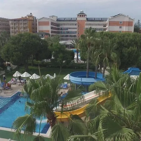 Insula Resort & Spa-2
