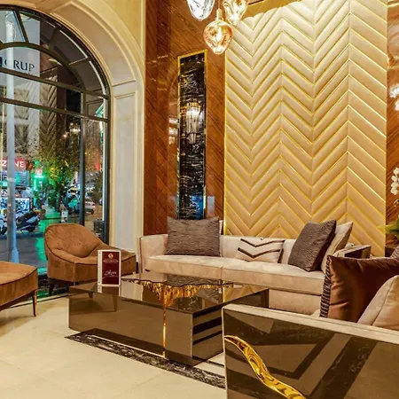 Beethoven Senfoni Hotel-3