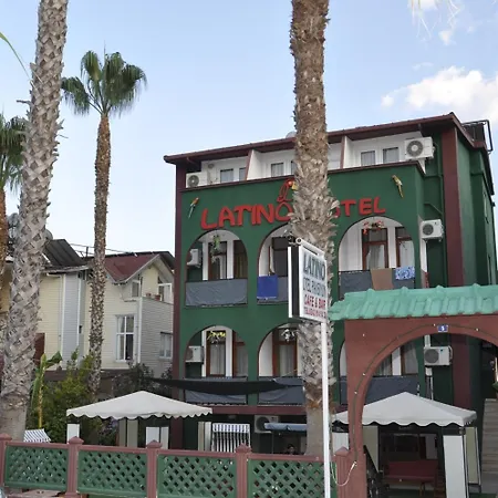 Latino Hotel-2