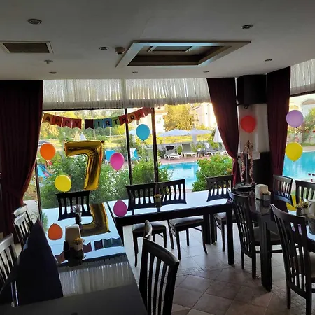 Carna Garden Otel-2