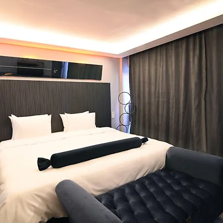 Via Çırağan Hotel-2