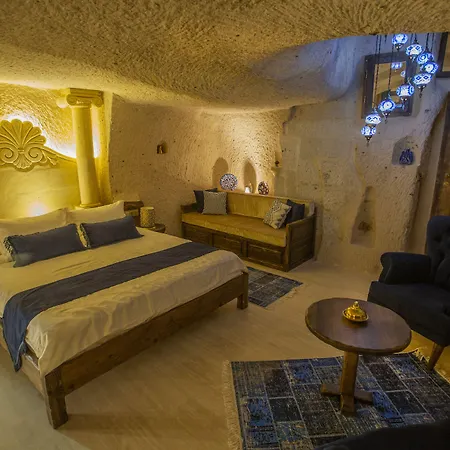Mak'S Cave House-3