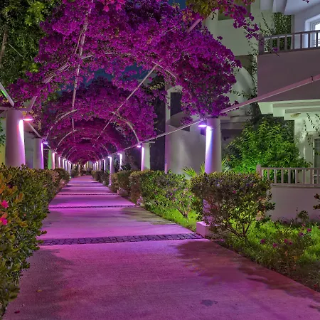 Bendis Beach Hotel-3